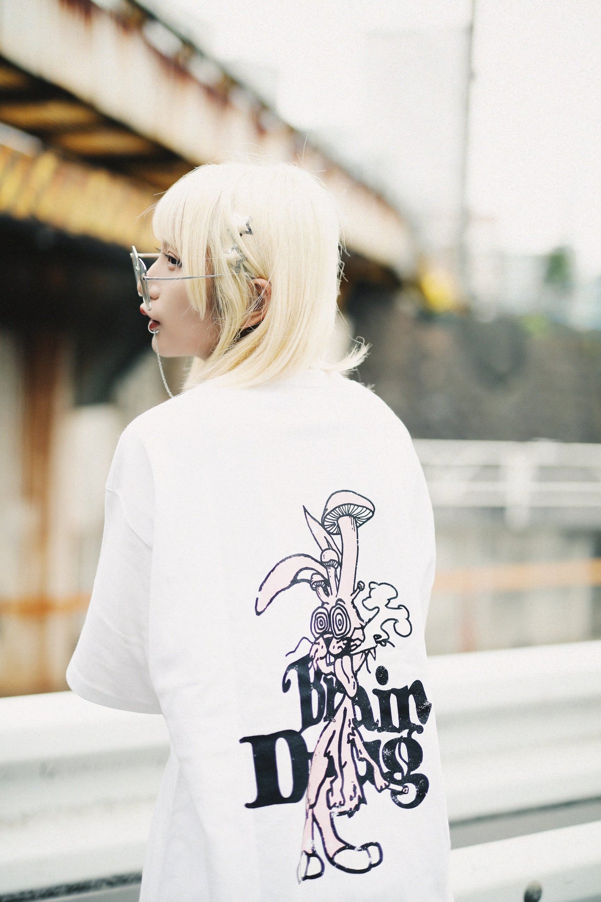 Brain Drug rabbit tee