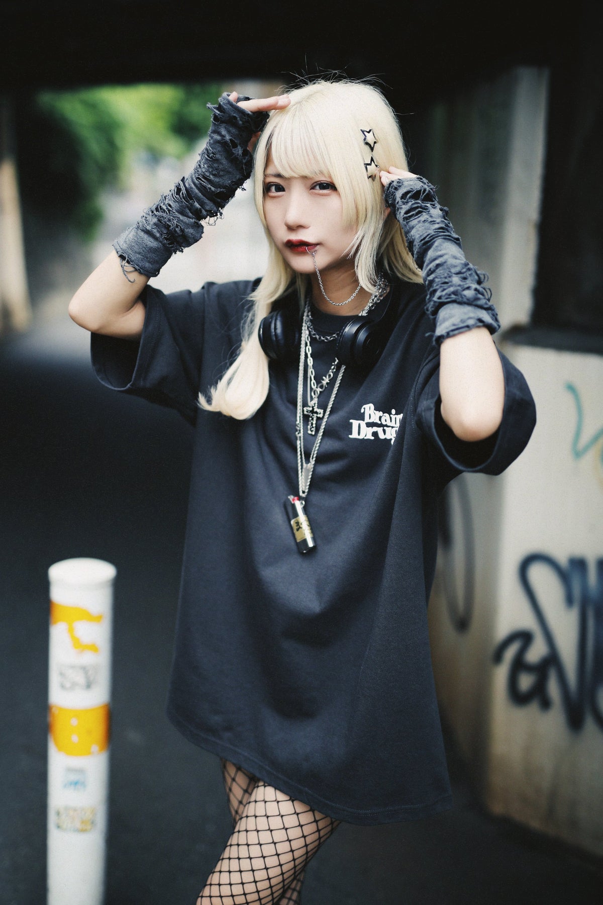 Brain Drug rabbit tee